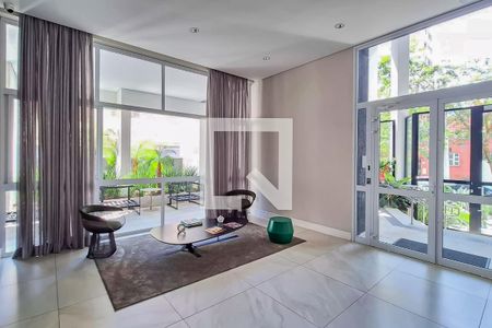 Apartamento à venda com 68m², 2 quartos e 1 vaga Apartamento à venda com 68m², 2 quartos e 1 vagaHall social