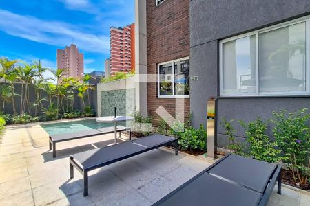 Apartamento à venda com 68m², 2 quartos e 1 vaga Apartamento à venda com 68m², 2 quartos e 1 vagaPiscina