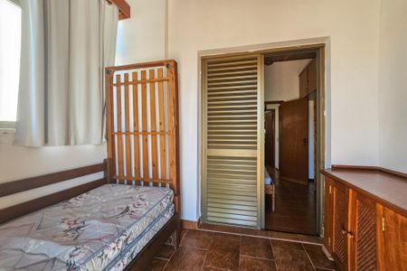 Apartamento para alugar com 256m², 4 quartos e 2 vagas Apartamento para alugar com 256m², 4 quartos e 2 vagasQuarto 1