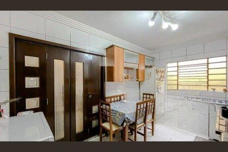 Casa à venda com 116m², 4 quartos e 2 vagas