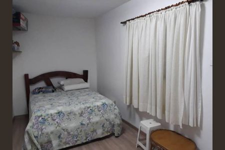 Casa à venda com 77m², 2 quartos e 2 vagas