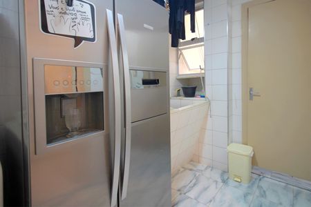 Apartamento à venda com 110m², 3 quartos e 1 vagaÁrea de Serviço