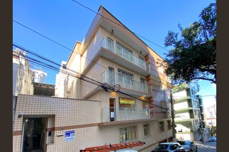 Apartamento à venda com 110m², 3 quartos e 1 vaga Apartamento à venda com 110m², 3 quartos e 1 vagaFachada