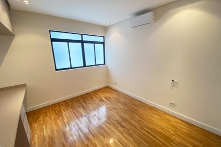 Apartamento à venda com 180m², 3 quartos e 2 vagasquarto 3
