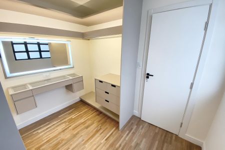 Apartamento à venda com 180m², 3 quartos e 2 vagasCloset da Suíte 3