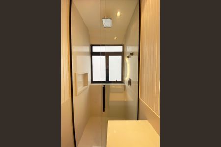 Apartamento à venda com 180m², 3 quartos e 2 vagasBanheiro da Suíte 1