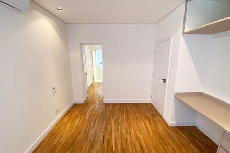Apartamento à venda com 180m², 3 quartos e 2 vagasSuíte 3