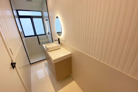 Apartamento à venda com 180m², 3 quartos e 2 vagasBanheiro da Suíte 1