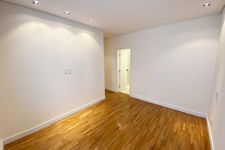 Apartamento à venda com 180m², 3 quartos e 2 vagasSuíte 2