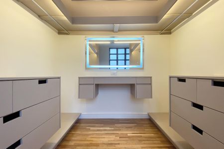 Apartamento à venda com 180m², 3 quartos e 2 vagasCloset da Suíte 3