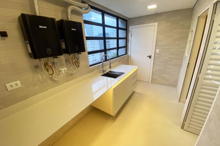 Apartamento à venda com 180m², 3 quartos e 2 vagasÁrea de Serviço