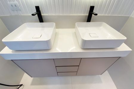 Apartamento à venda com 180m², 3 quartos e 2 vagasBanheiro da Suíte 3