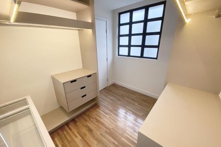 Apartamento à venda com 180m², 3 quartos e 2 vagasCloset da Suíte 3