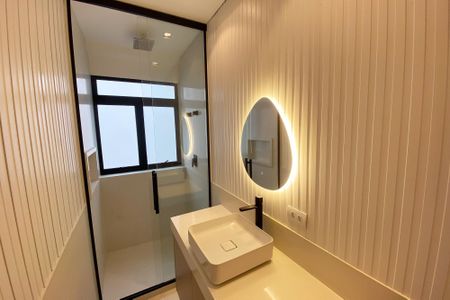 Apartamento à venda com 180m², 3 quartos e 2 vagasBanheiro da Suíte 1