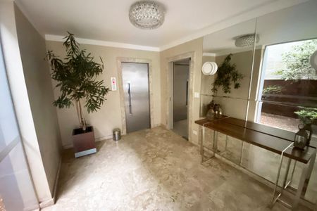 Apartamento à venda com 180m², 3 quartos e 2 vagasHall