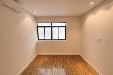 Apartamento à venda com 180m², 3 quartos e 2 vagasSuíte 2