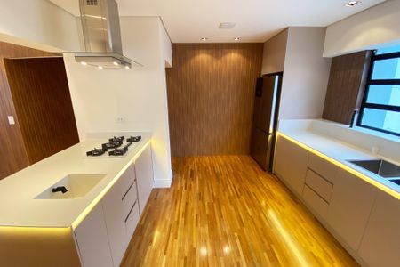 Apartamento à venda com 180m², 3 quartos e 2 vagasCozinha