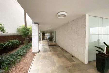 Apartamento à venda com 180m², 3 quartos e 2 vagasHall