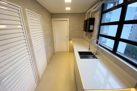 Apartamento à venda com 180m², 3 quartos e 2 vagasÁrea de Serviço