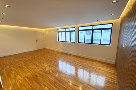 Apartamento à venda com 180m², 3 quartos e 2 vagasSala