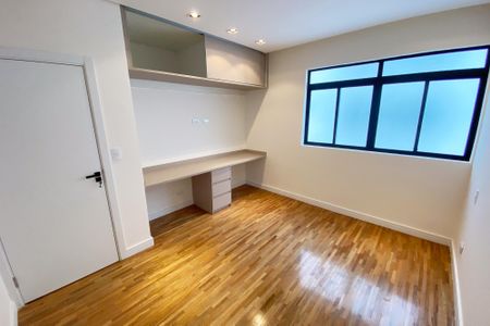 Apartamento à venda com 180m², 3 quartos e 2 vagasquarto 3