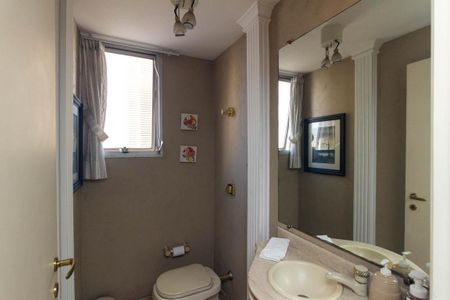 Apartamento à venda com 250m², 3 quartos e 2 vagasLavabo