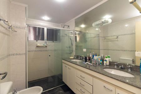 Apartamento à venda com 250m², 3 quartos e 2 vagasBanheiro Social