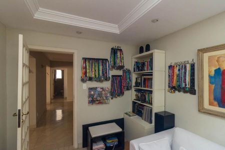 Apartamento à venda com 250m², 3 quartos e 2 vagasSala de TV