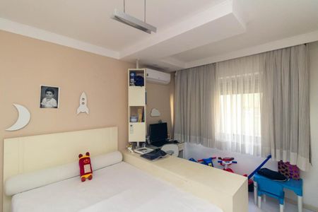 Apartamento à venda com 250m², 3 quartos e 2 vagasQuarto 2