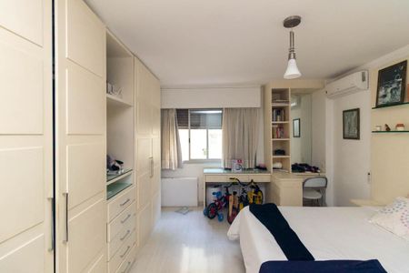 Apartamento à venda com 250m², 3 quartos e 2 vagasQuarto 1