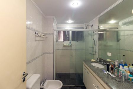 Apartamento à venda com 250m², 3 quartos e 2 vagasBanheiro Social