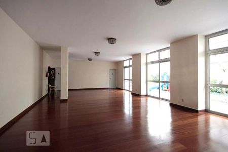 Apartamento à venda com 250m², 3 quartos e 2 vagasÁrea comum - Salão de festas