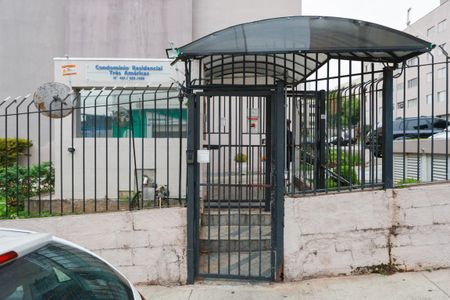 Apartamento à venda com 74m², 2 quartos e 1 vagaFachada do condomínio