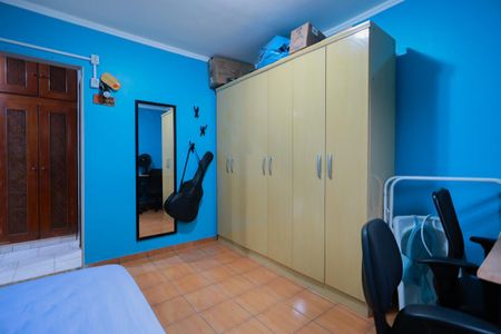 Apartamento à venda com 74m², 2 quartos e 1 vagaQuarto 2