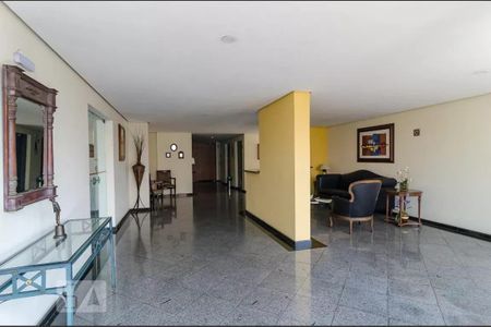 Apartamento à venda com 125m², 3 quartos e 2 vagasHall social