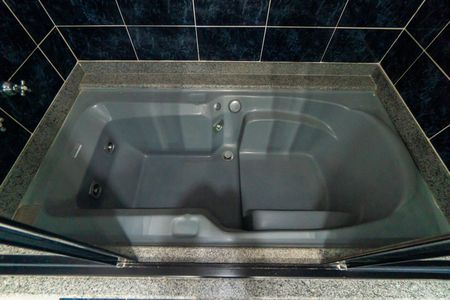 Apartamento à venda com 125m², 3 quartos e 2 vagasBanheiro da Suíte Detalhe