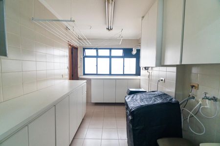Apartamento à venda com 125m², 3 quartos e 2 vagasÁrea de Serviço
