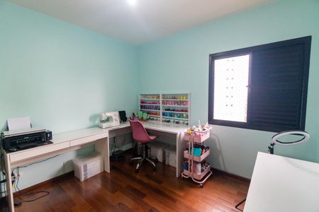 Apartamento à venda com 125m², 3 quartos e 2 vagasQuarto 2