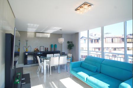 Apartamento à venda com 102m², 2 quartos e 2 vagasSala