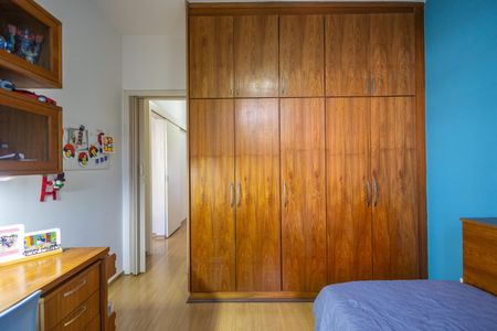 Apartamento à venda com 122m², 3 quartos e 2 vagasQuarto 