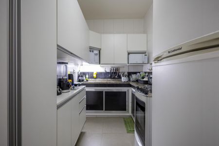 Apartamento à venda com 122m², 3 quartos e 2 vagasCozinha