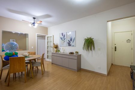 Apartamento à venda com 122m², 3 quartos e 2 vagasSala