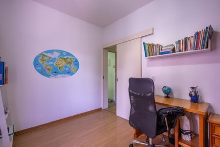 Apartamento à venda com 122m², 3 quartos e 2 vagasQuarto 2