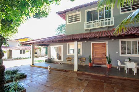Casa à venda com 285m², 4 quartos e 4 vagasQuintal