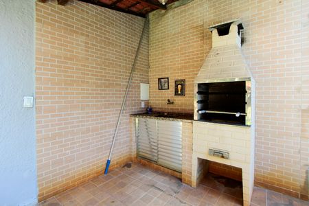 Casa à venda com 285m², 4 quartos e 4 vagasQuintal