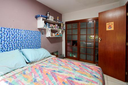 Casa à venda com 285m², 4 quartos e 4 vagasSuíte 3