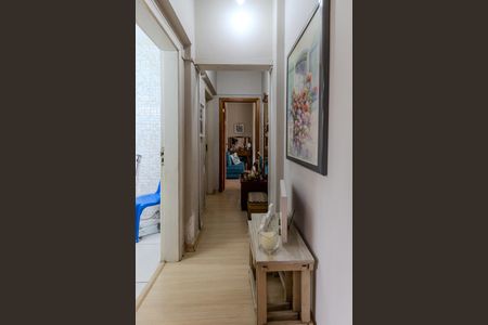 Apartamento à venda com 120m², 3 quartos e sem vaga Apartamento à venda com 120m², 3 quartos e sem vagaCorredor