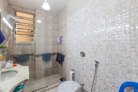 Apartamento à venda com 120m², 3 quartos e sem vaga Apartamento à venda com 120m², 3 quartos e sem vagaBanheiro Social