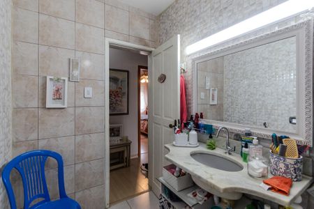Apartamento à venda com 120m², 3 quartos e sem vaga Apartamento à venda com 120m², 3 quartos e sem vagaBanheiro Social