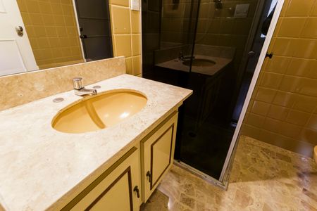 Apartamento à venda com 105m², 3 quartos e 1 vaga Apartamento à venda com 105m², 3 quartos e 1 vagaBanheiro da Suíte 3